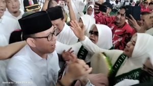 Ribuan Masyarakat, Simpatisan dan Relawan Hadiri Deklarasi Pasangan ” BERTAJI ” Bersama Teddy -Marjito Di GOR Baturaja