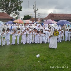 Kemenag dan Himpaudi OKU Timur, Berkolaborasi Gelar Kegiatan Simulasi Manasik Haji Cilik